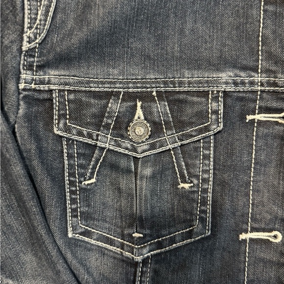 Chico’s Platinum Rhinestone Dark Wash Denim Jacket with Unique Button Details - Picture 4 of 6
